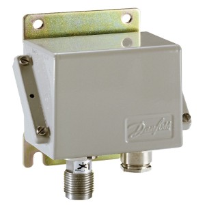 Danfoss EMP2 Pressure Transmitter 0.00 bar-24.52 bar-084G2142